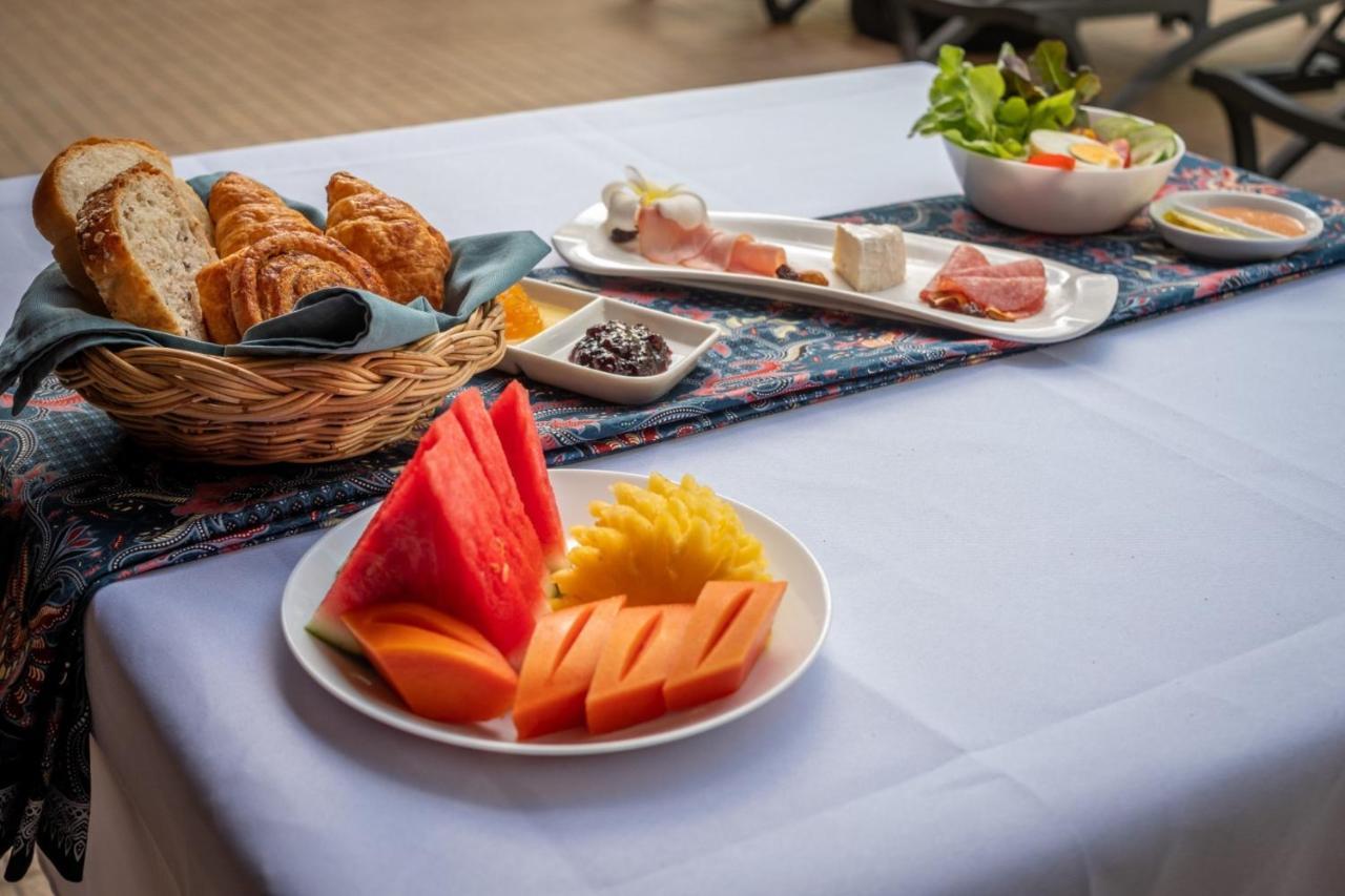 Отель Coriacea Beachfront Boutique Phuket - Sha